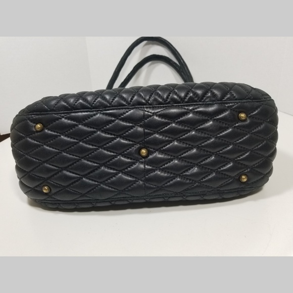 Eric Javits Diamond Quilted Shoulder Bag Tassel - Picture 3 of 7